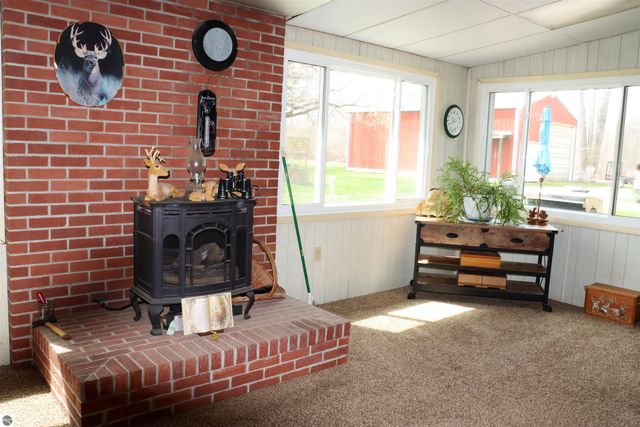 4145 W Shearer Road, Coleman, MI 48618