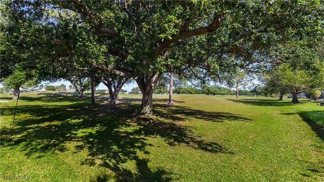 2805 NW 15th ST, Cape Coral, FL 33993