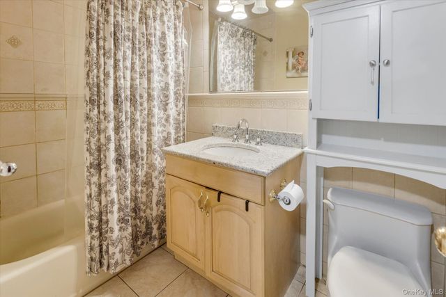 3909 Wilshire Lane 3909, Oakdale, NY 11769
