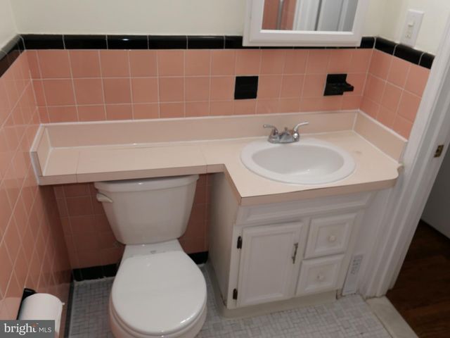 236 BLANCHARD RD, Drexel Hill, PA 19026