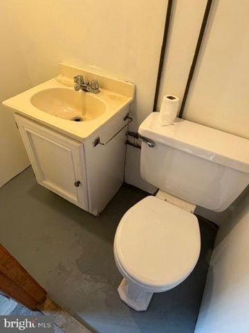 236 BLANCHARD RD, Drexel Hill, PA 19026