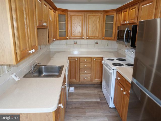 236 BLANCHARD RD, Drexel Hill, PA 19026