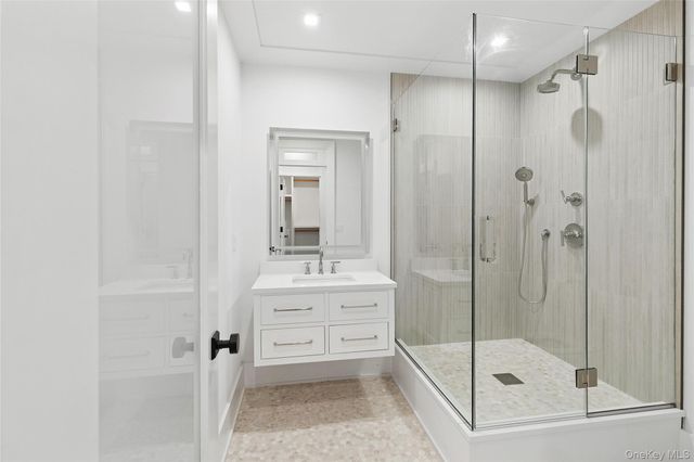 522 Wickapogue Road, Southampton, NY 11968