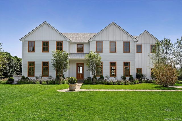 522 Wickapogue Road, Southampton, NY 11968