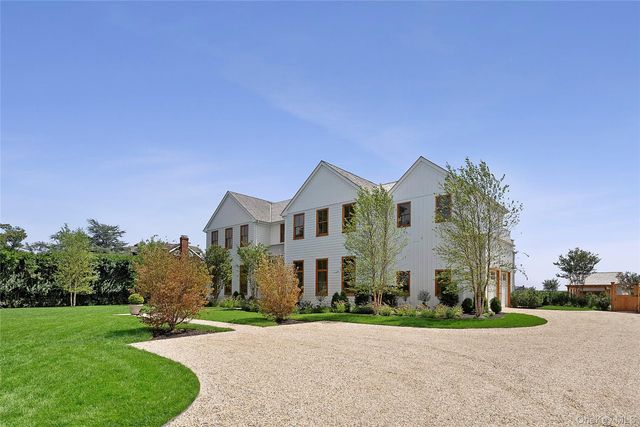 522 Wickapogue Road, Southampton, NY 11968