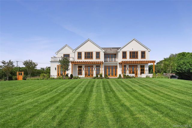 522 Wickapogue Road, Southampton, NY 11968