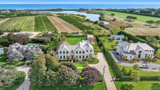 522 Wickapogue Road, Southampton, NY 11968