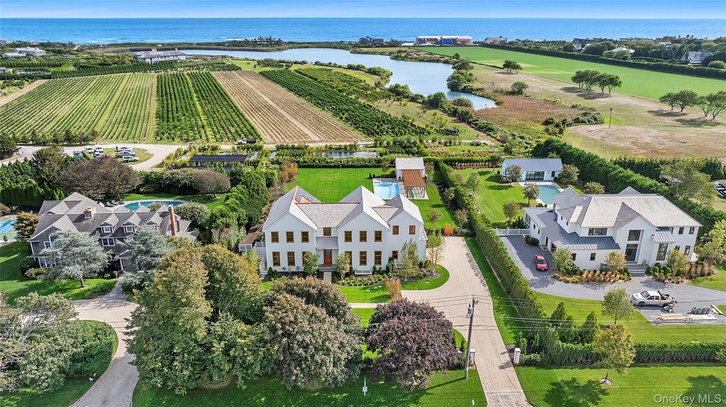 522 Wickapogue Road, Southampton, NY 11968