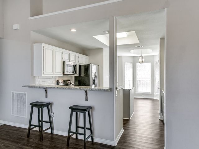 10 Sundance Court, Trophy Club, TX 76262