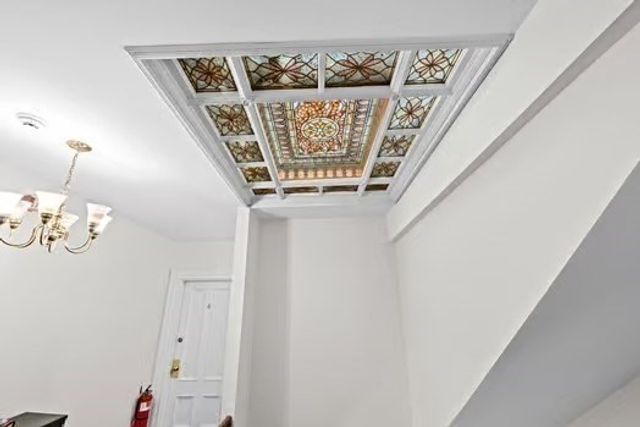 302 Commonwealth Ave. E, Boston, MA 02115