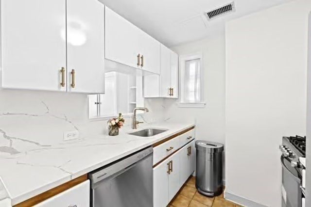 302 Commonwealth Ave. E, Boston, MA 02115