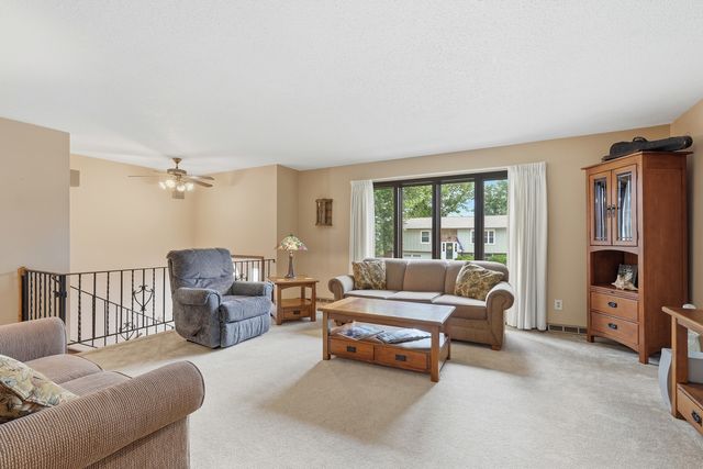 836 W 57th Street, Davenport, IA 52806