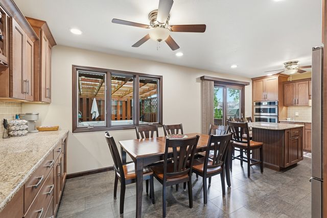 836 W 57th Street, Davenport, IA 52806