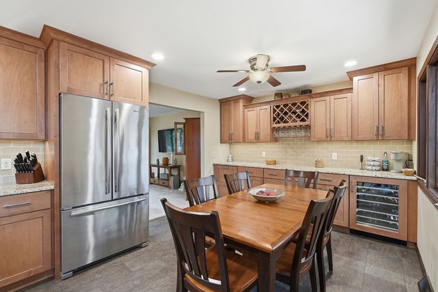 836 W 57th Street, Davenport, IA 52806