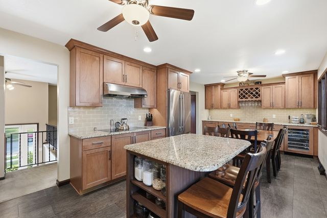 836 W 57th Street, Davenport, IA 52806