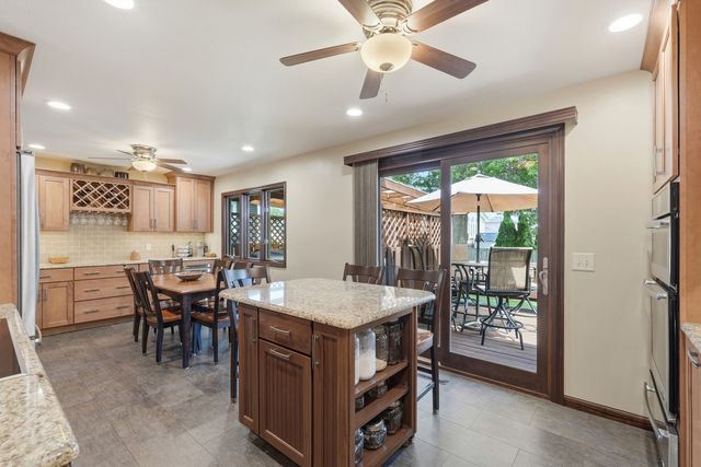 836 W 57th Street, Davenport, IA 52806