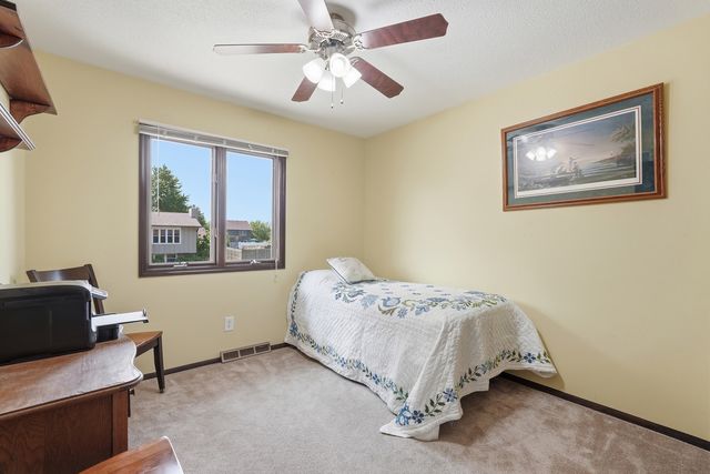 836 W 57th Street, Davenport, IA 52806