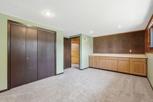 836 W 57th Street, Davenport, IA 52806