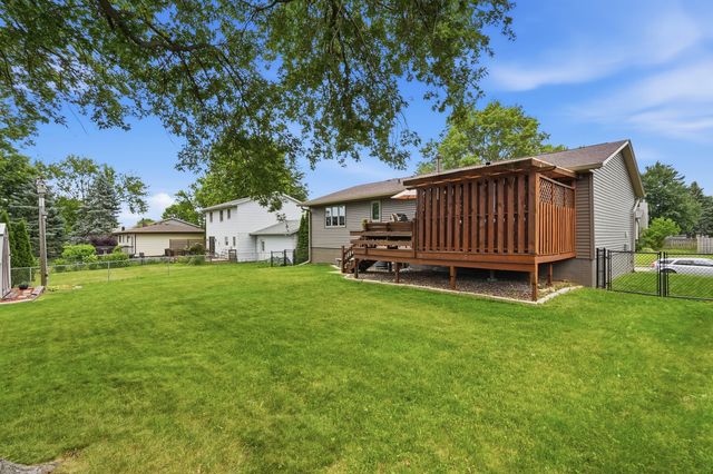 836 W 57th Street, Davenport, IA 52806