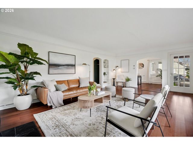 4050 Se JACKSON St, Milwaukie, OR 97222