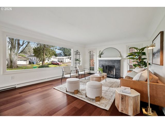 4050 Se JACKSON St, Milwaukie, OR 97222