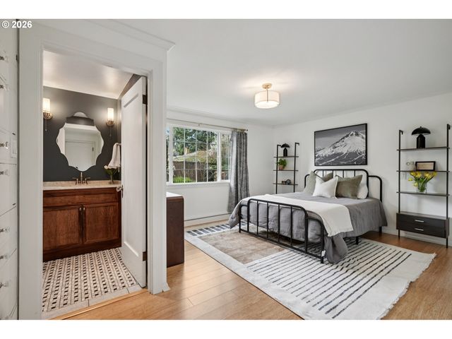 4050 Se JACKSON St, Milwaukie, OR 97222