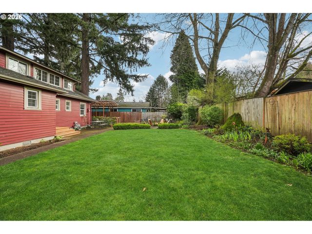 4050 Se JACKSON St, Milwaukie, OR 97222