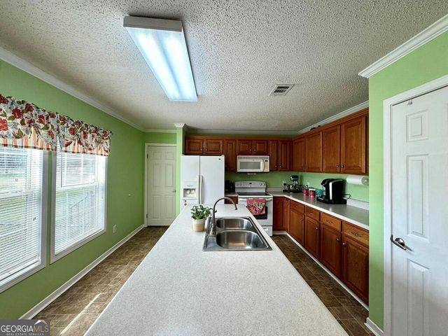 951 Collins Lane, Rentz, GA 31075