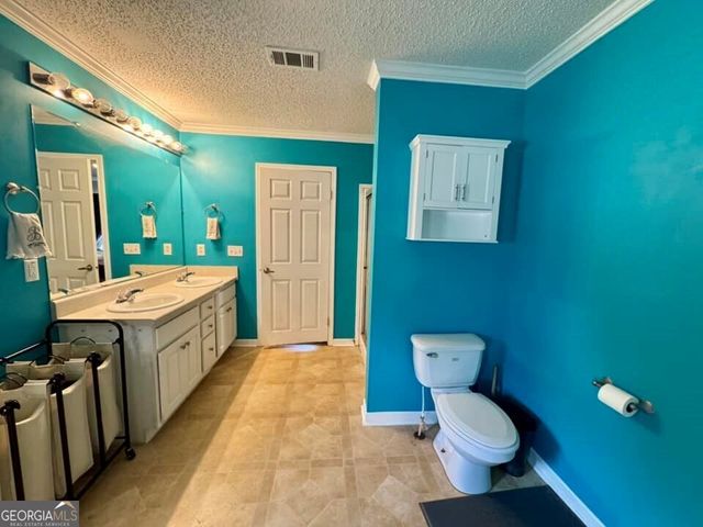 951 Collins Lane, Rentz, GA 31075