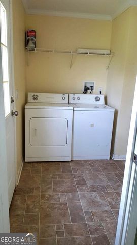 951 Collins Lane, Rentz, GA 31075
