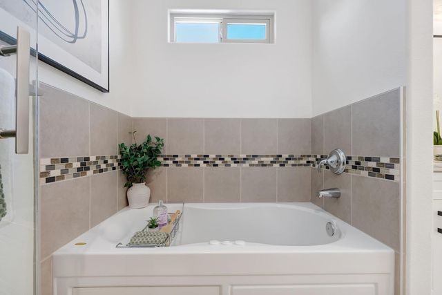 996 Hall Street, San Carlos, CA 94070