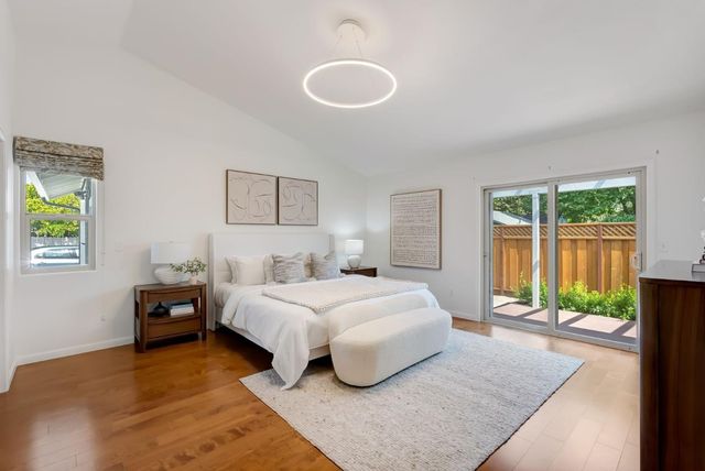 996 Hall Street, San Carlos, CA 94070