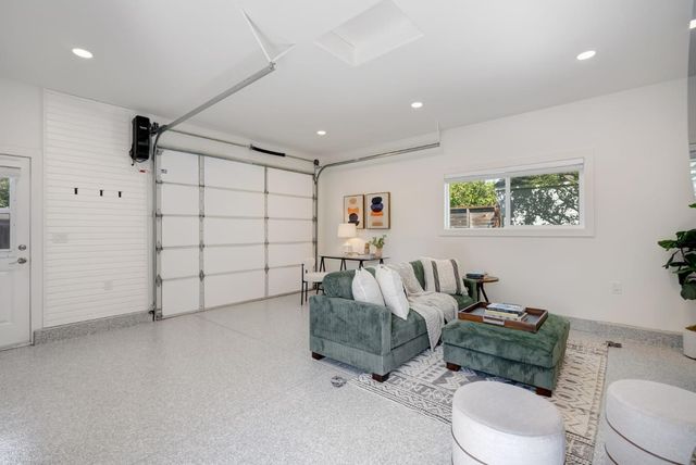 996 Hall Street, San Carlos, CA 94070