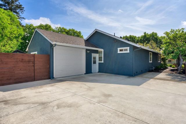 996 Hall Street, San Carlos, CA 94070