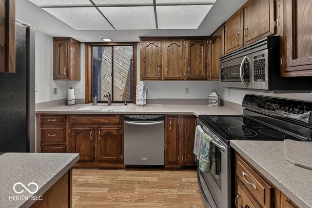 803 Burwick Trce, Greenwood, IN 46143