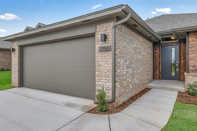 3208 Piney River Drive, Yukon, OK 73099