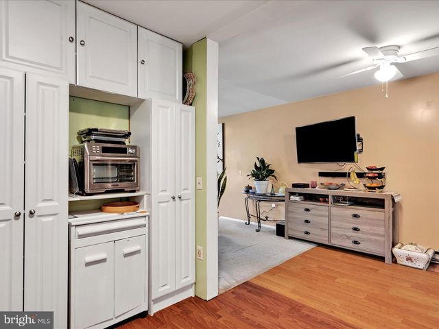 5581 EDSEL ST, Harrisburg, PA 17109