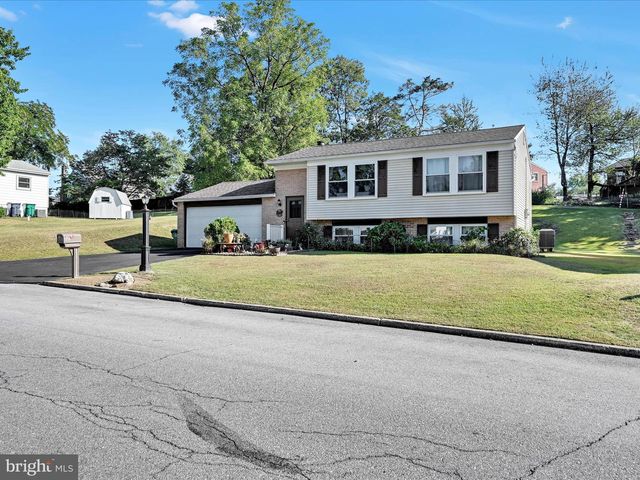 5581 EDSEL ST, Harrisburg, PA 17109