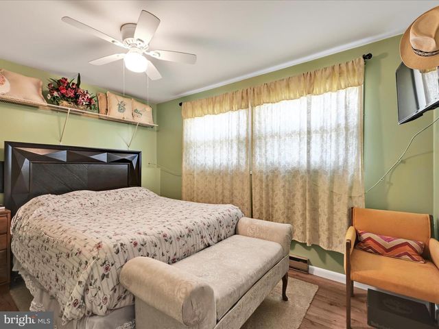 5581 EDSEL ST, Harrisburg, PA 17109