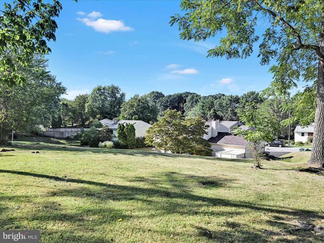 5581 EDSEL ST, Harrisburg, PA 17109