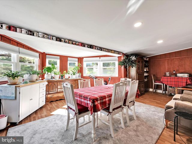 5581 EDSEL ST, Harrisburg, PA 17109