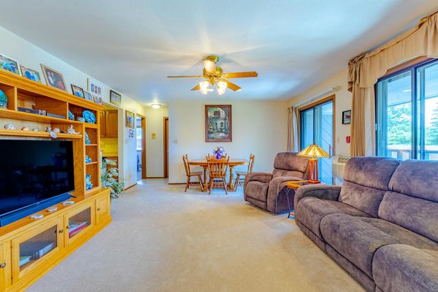 3227 W Meadows COURT #A, Sheboygan, WI 53081