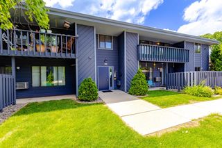 3227 W Meadows COURT #A, Sheboygan, WI 53081