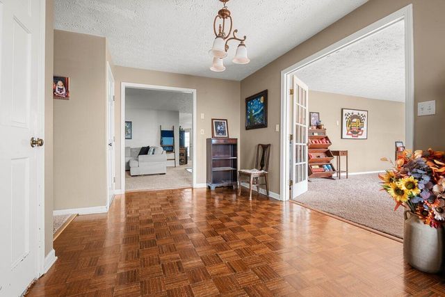 128 County Farm Road, London, KY 40741