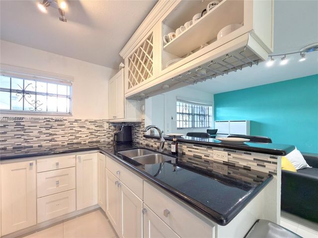 2465 SW 18th Ave 3307, Miami, FL 33145