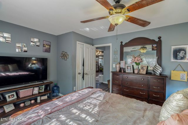 3607 Airport Rd, Rockwood, TN 37854