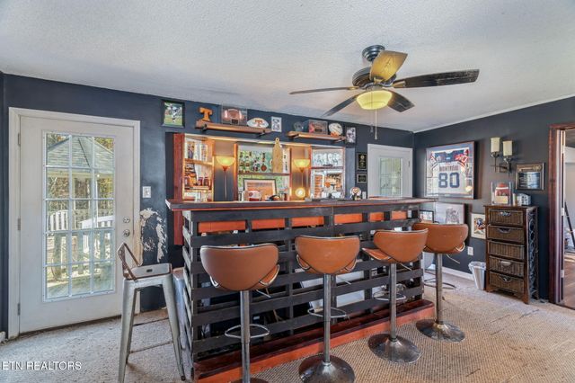 3607 Airport Rd, Rockwood, TN 37854