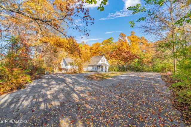 3607 Airport Rd, Rockwood, TN 37854