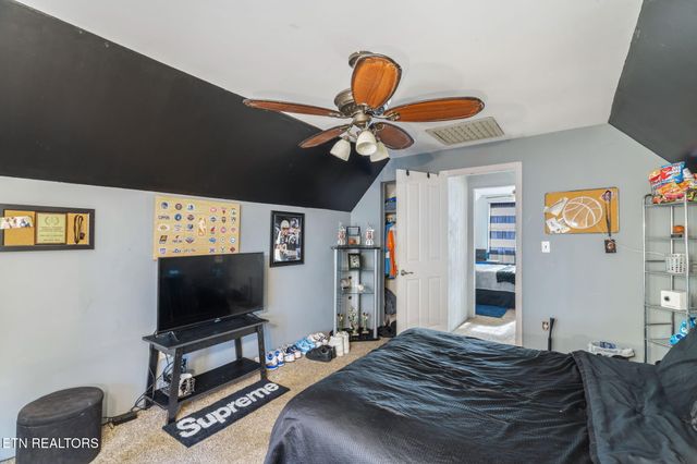 3607 Airport Rd, Rockwood, TN 37854