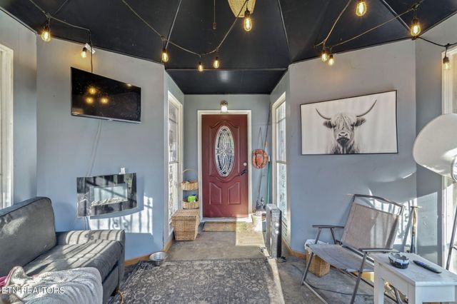 3607 Airport Rd, Rockwood, TN 37854